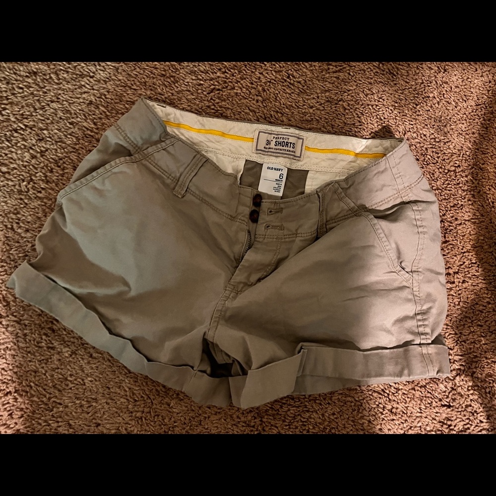 Old navy khaki shorts